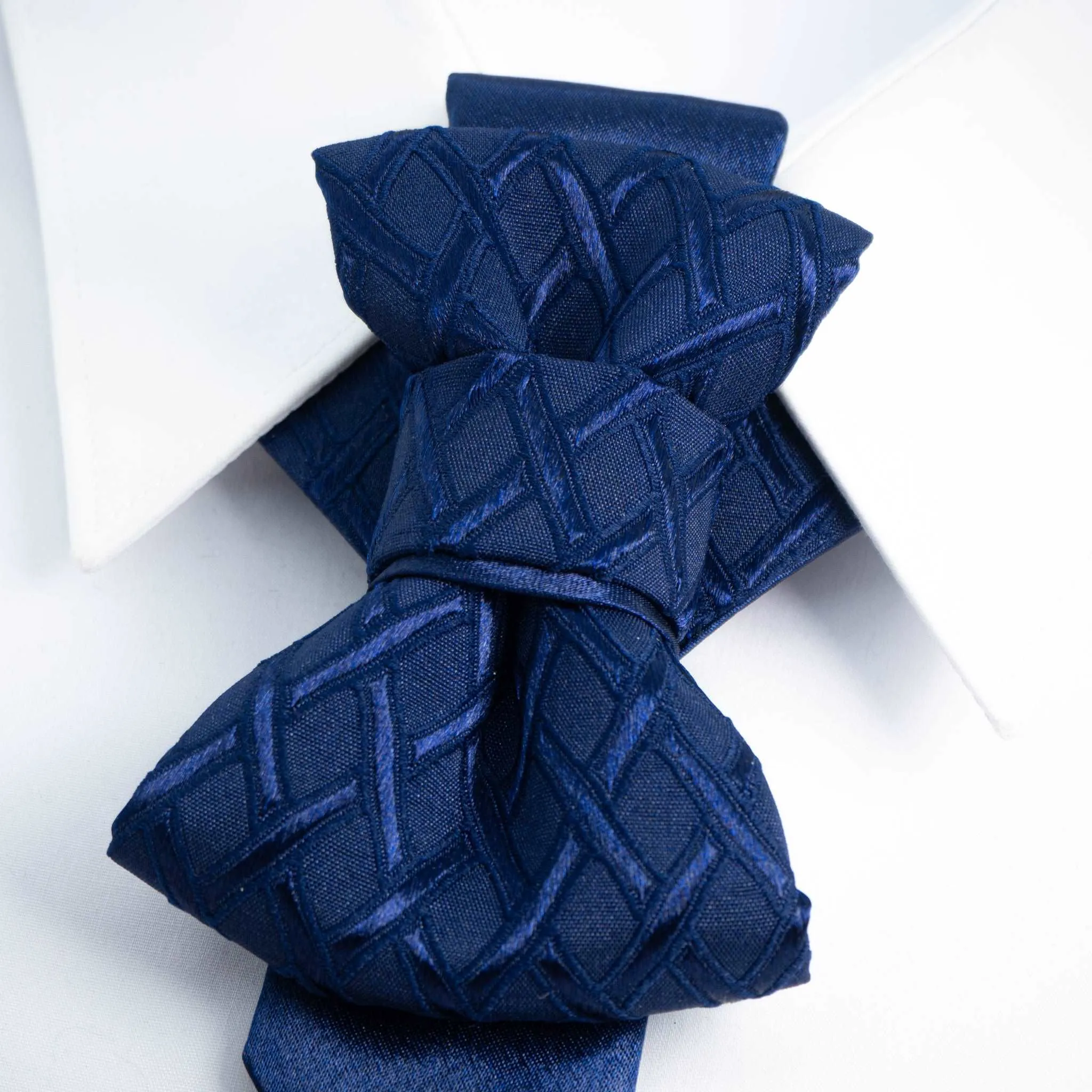 BOW TIE "BLUE ACCENT"