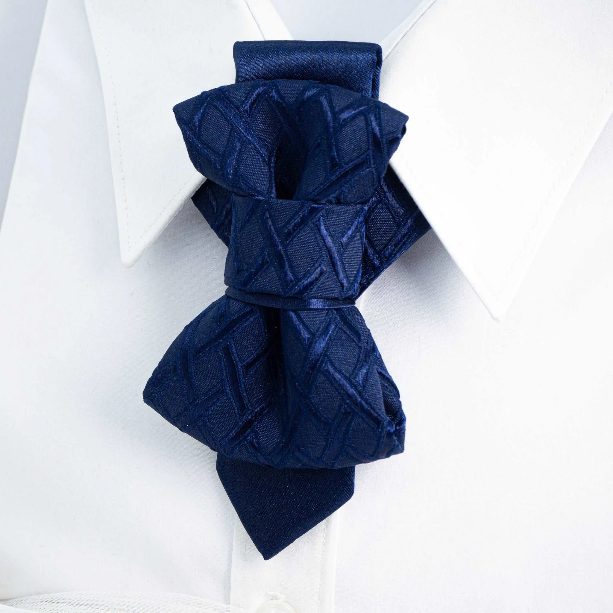 BOW TIE "BLUE ACCENT"