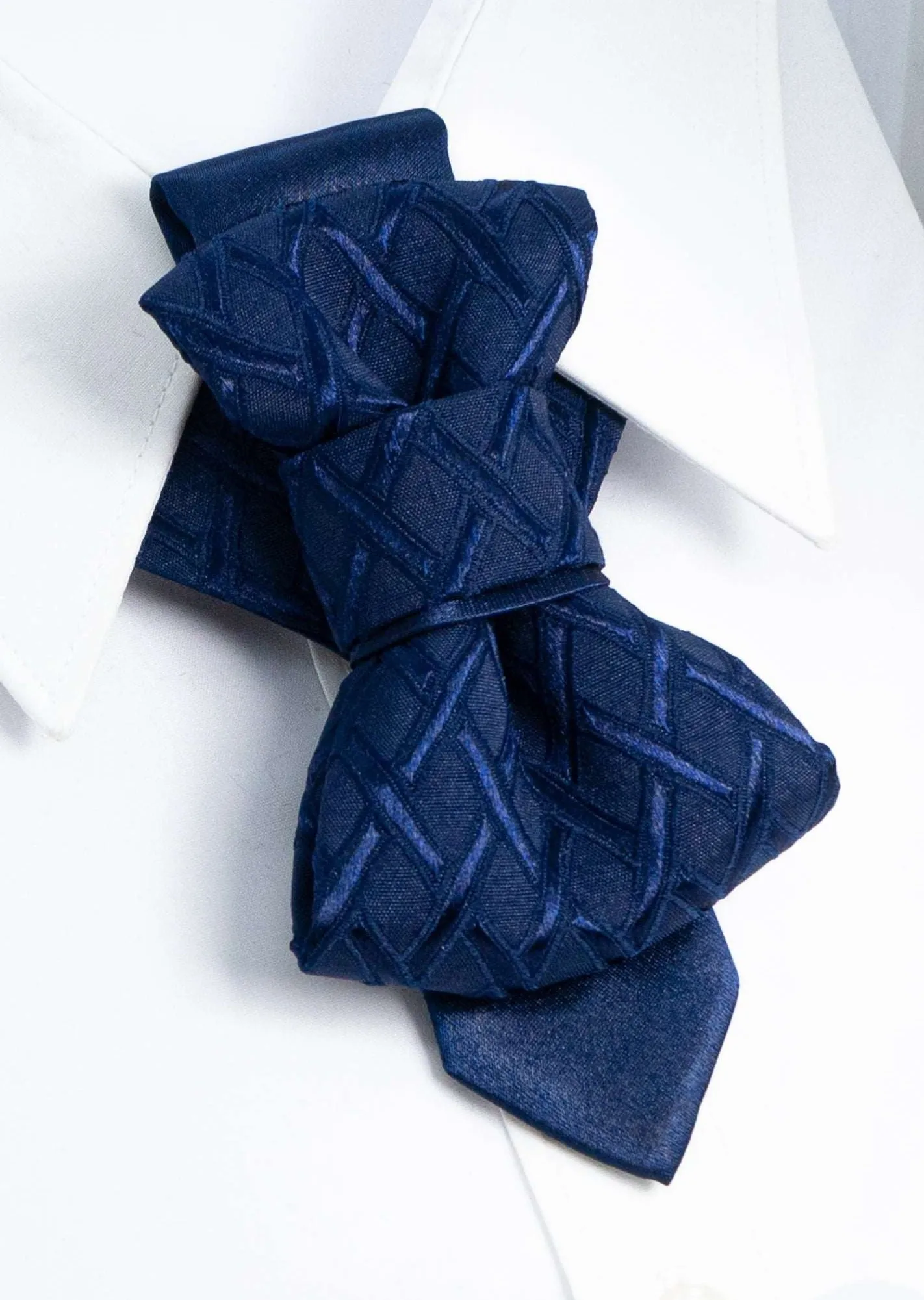 BOW TIE "BLUE ACCENT"
