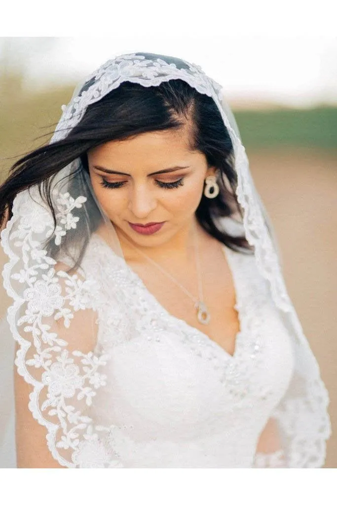 Charming 3Meters Long Tulle With Applique Wedding Veils
