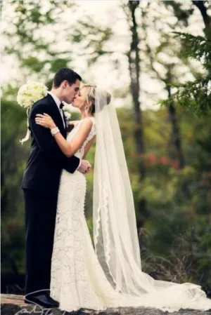 Charming Long Veils Lace With Applique Wedding Veils