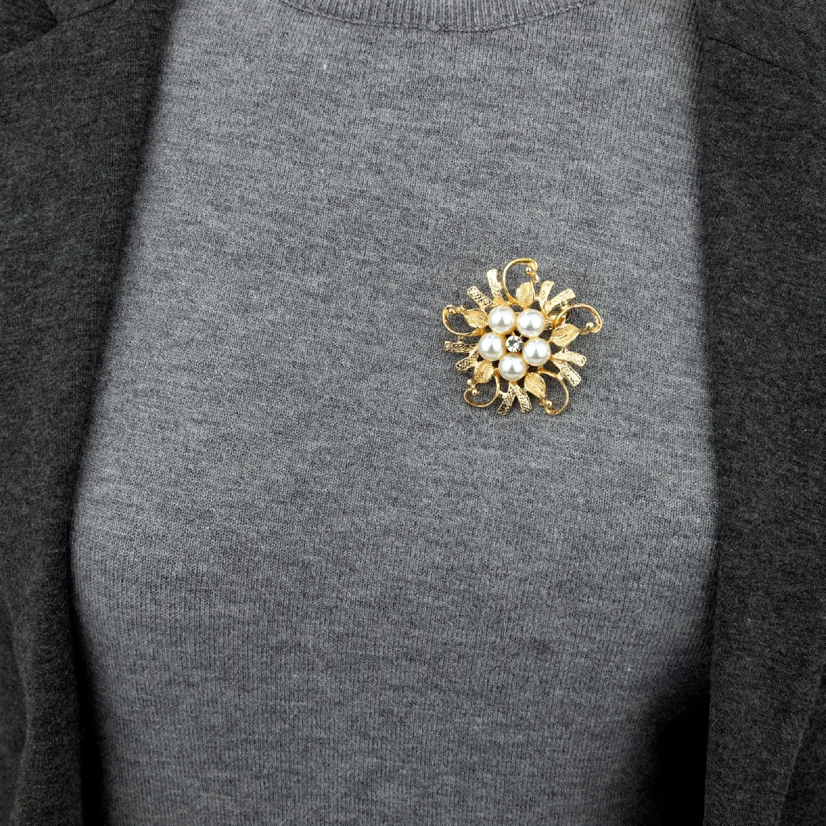 Golden flower with pearls - brooch with cubic zirconia