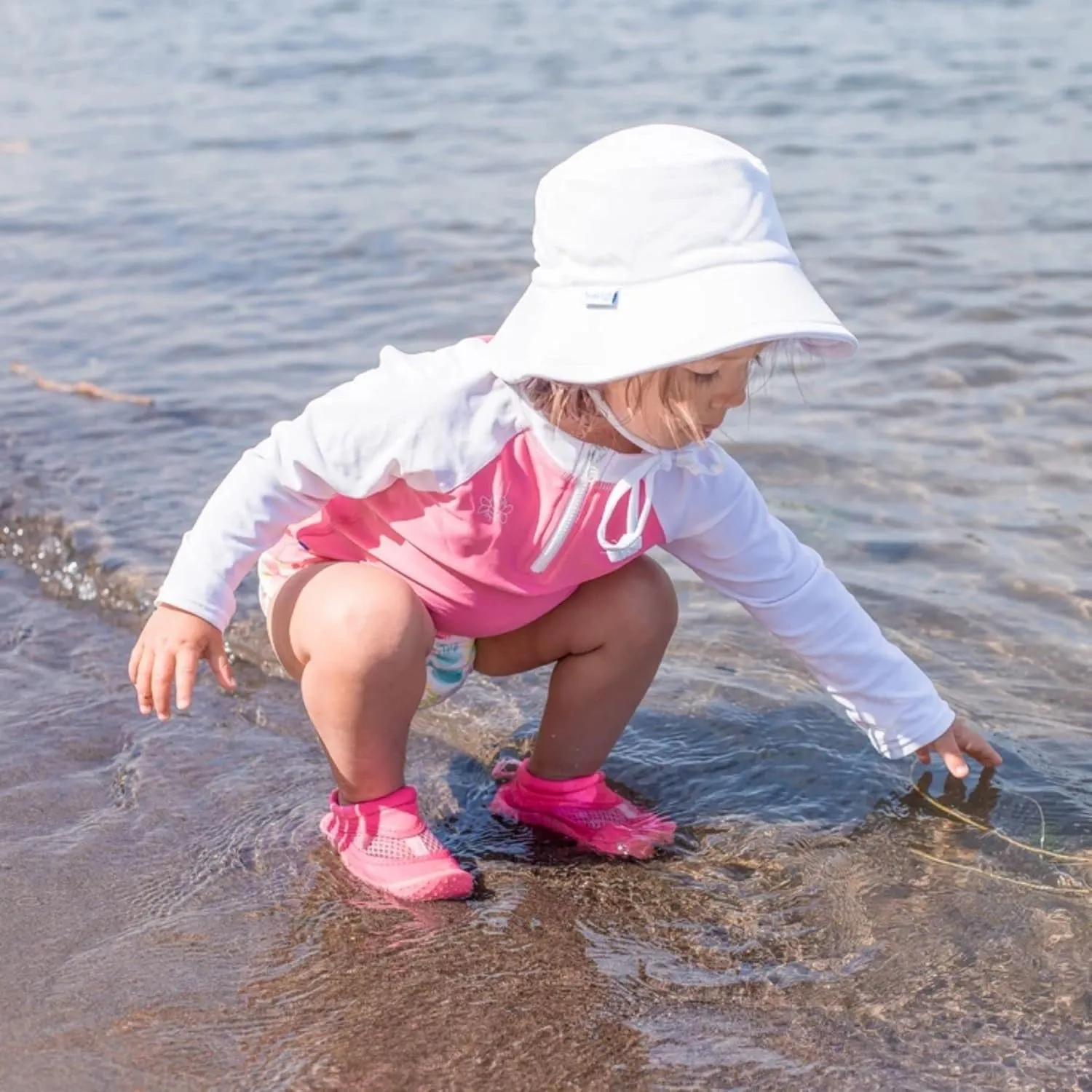 green sprouts Baby Girls' Breathable Swim & Sun Bucket Hat
