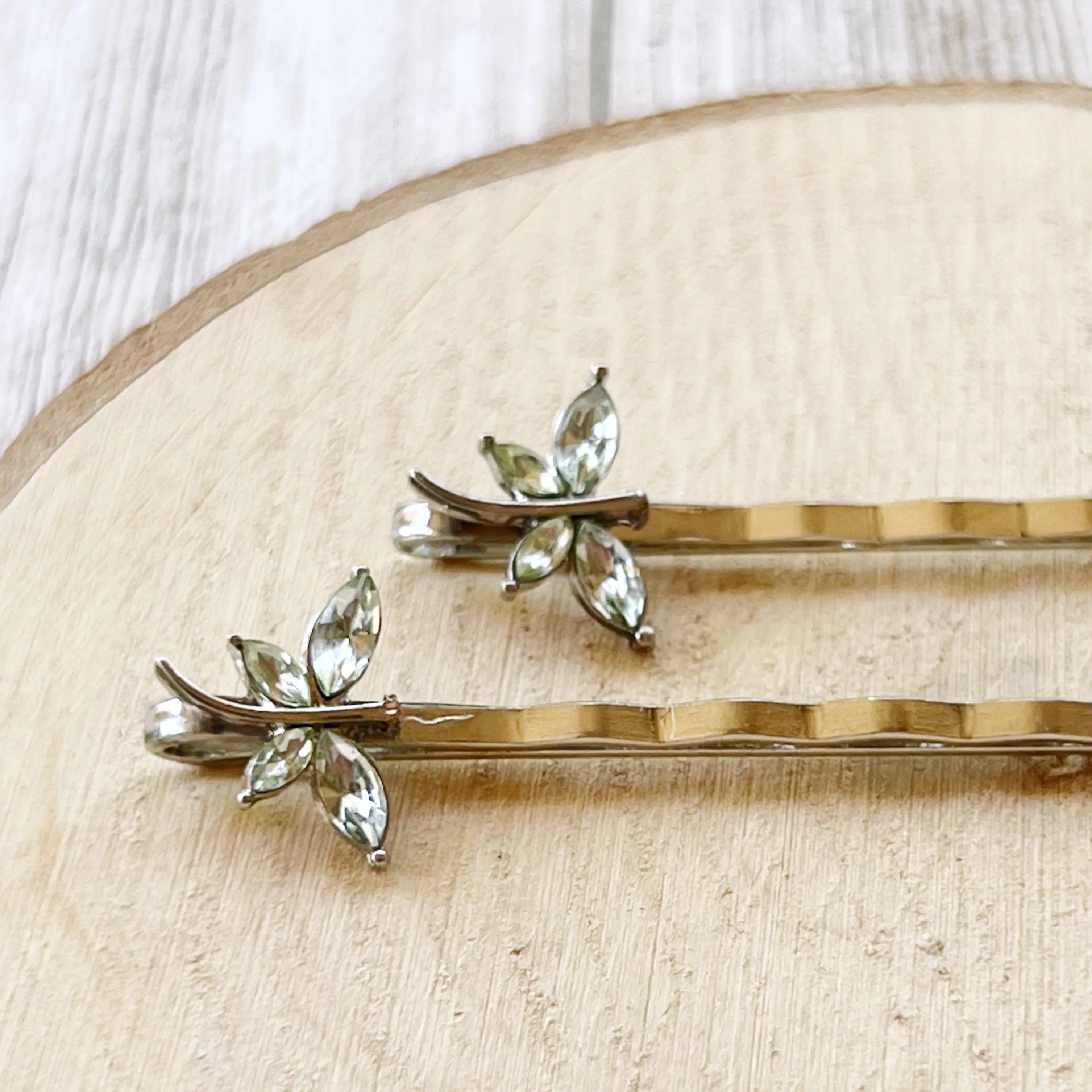 Light Green Dragonfly Hair Pin, Hair Pins For Woman, Womens Hair Clip, Womens Bobby Pins, Dragonfly Bobby Pin, Rhinestone Hair Pin, Womans Barrettes