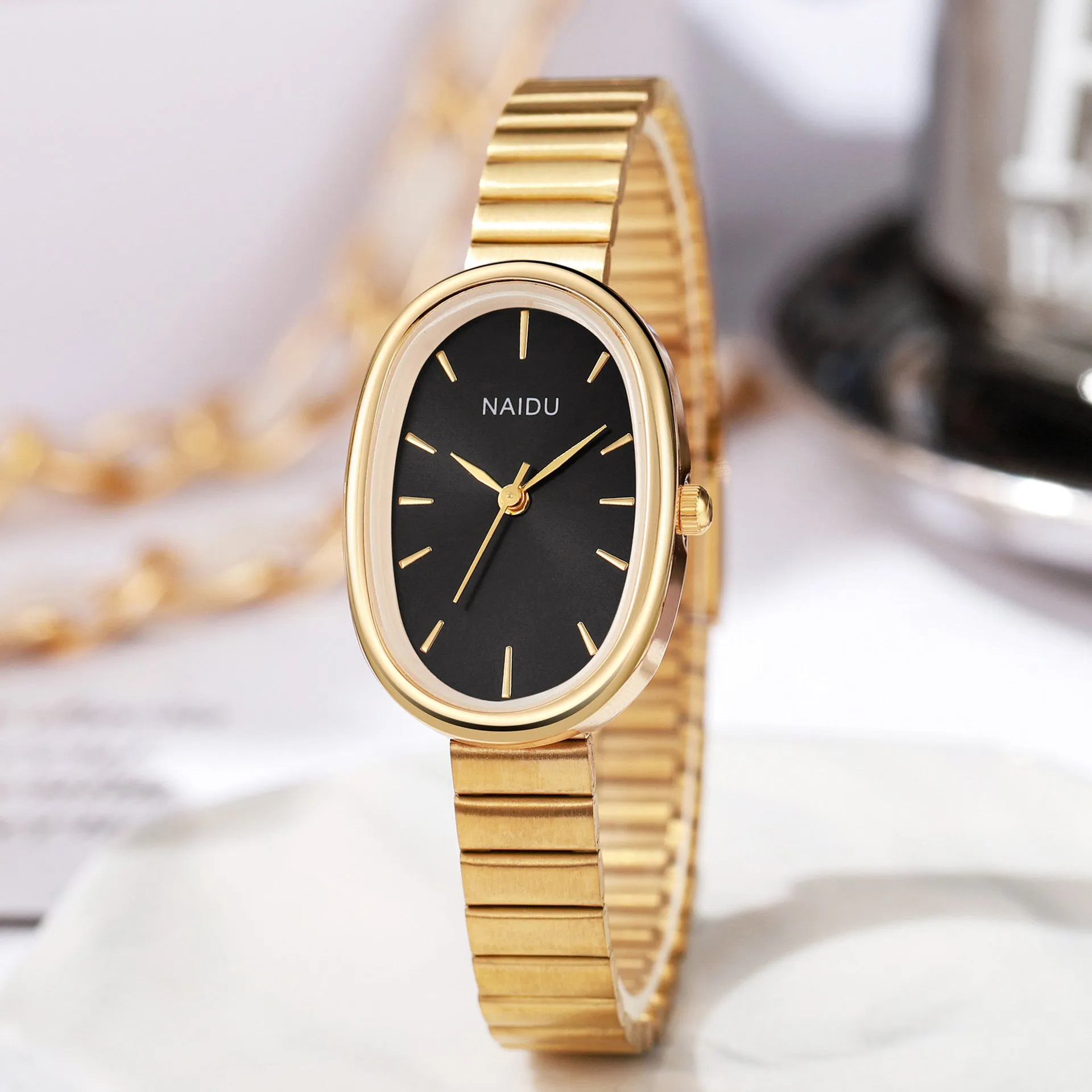 Naidu vintage mesh watch